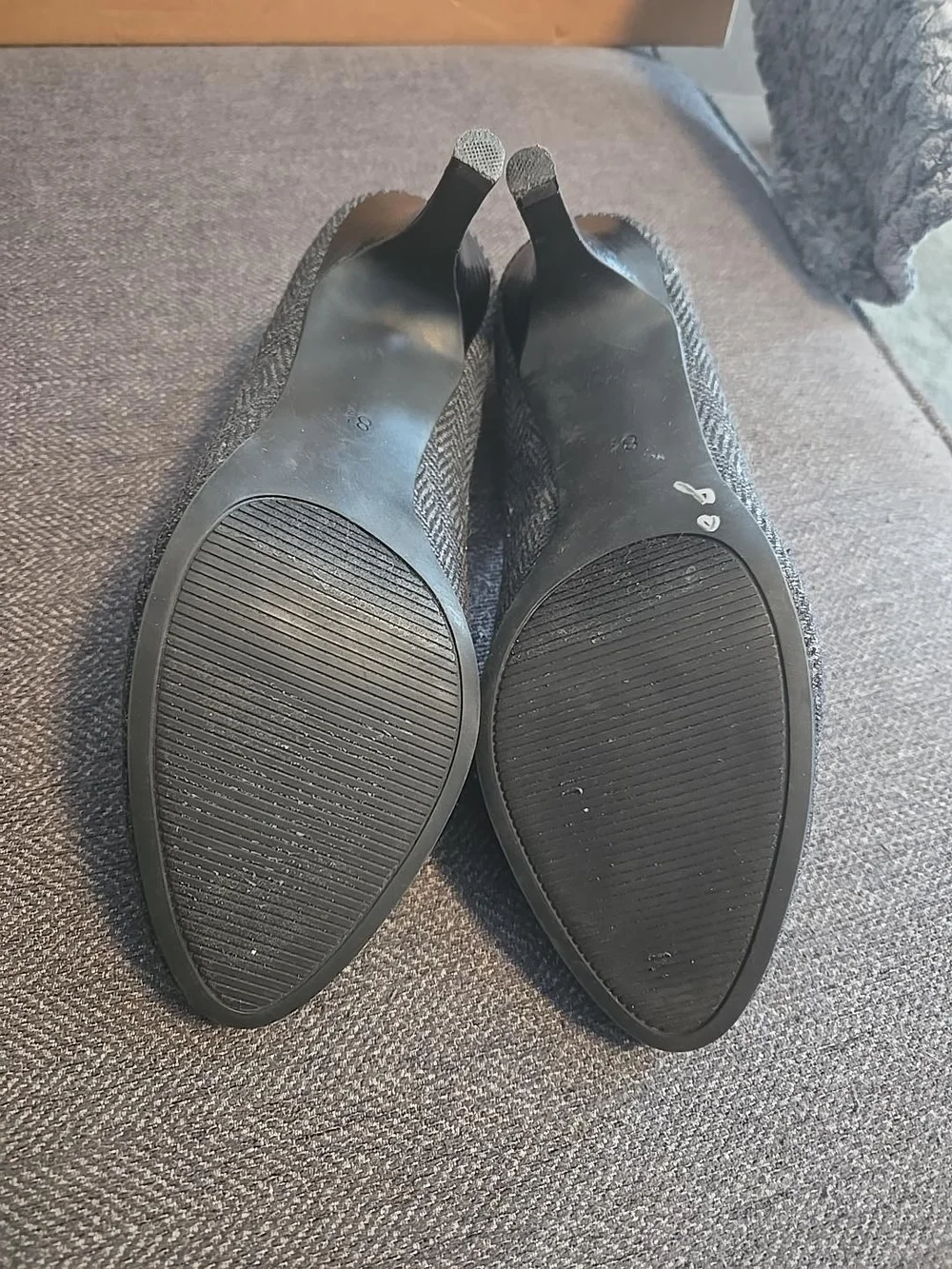 Kelly & Katie Women’s Size 8.5 Gray Black Herringbone Tweed Pumps Heels